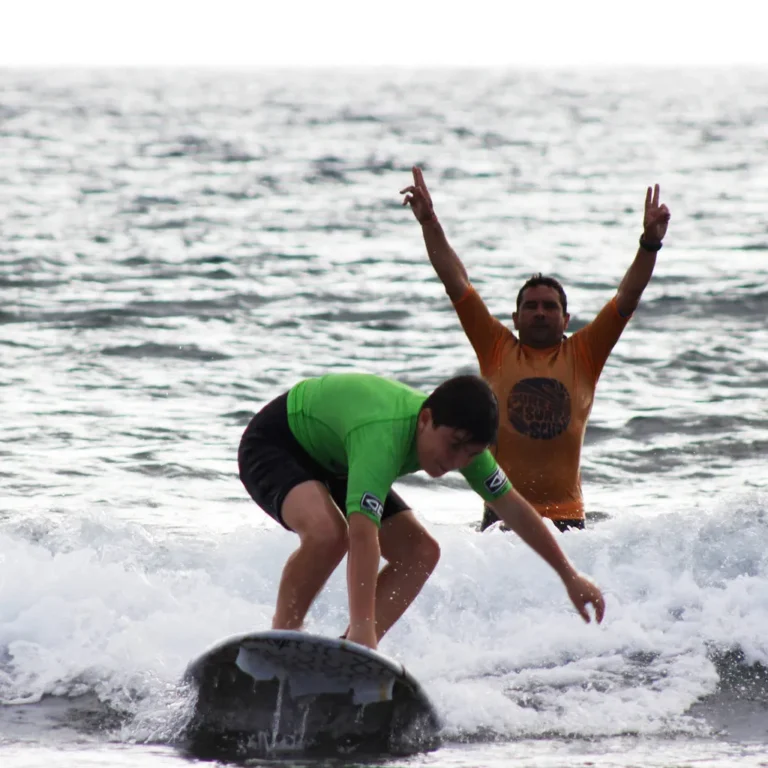 Group Lessons — Pure Surf School, playa de San Agustín